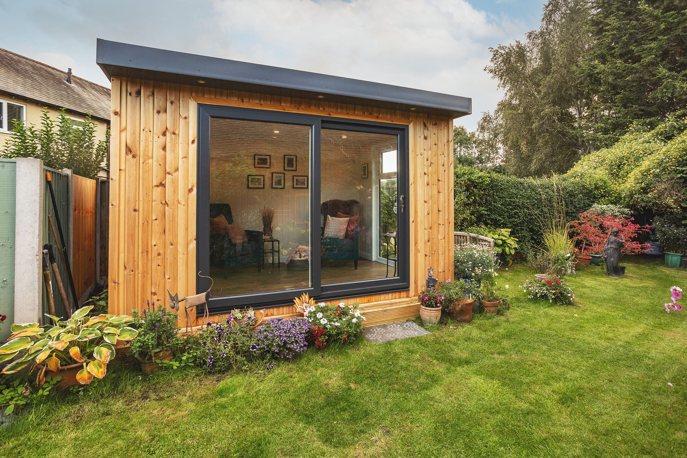 Garden Rooms For Small Gardens - 5 Practical Ideas To Make The Most Of ...