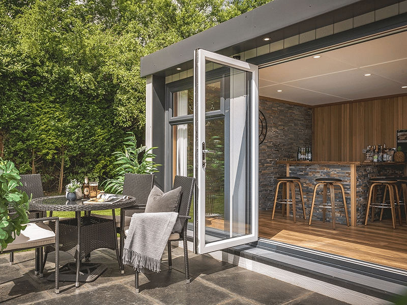 Cabin Master Marley Board Garden Bar With Bifold Doors 